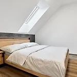 Daire Attic By Mountain Ways Loučná pod Klínovcem